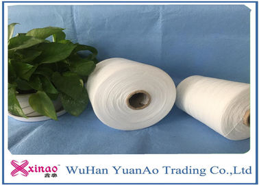 China Hilados de polyester hechos girar anillo de alta resistencia del 100% con el color blanco óptico, estándar del CE proveedor