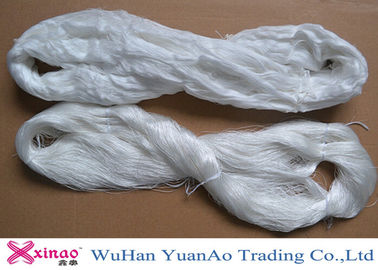China Los hilados de polyester reciclados teñieron el hilado hecho girar anillo 100% del poliéster para las capas de costura proveedor