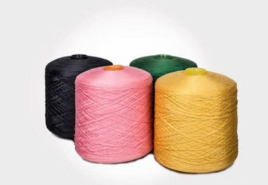 China 100% hilado de costura hecho girar poliéster 60/2 en tubo plástico del tinte de la tarjeta del color proveedor