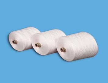 China la calidad virginal respetuosa del medio ambiente blanca cruda de los hilados de polyester del 100% hizo girar el hilado proveedor