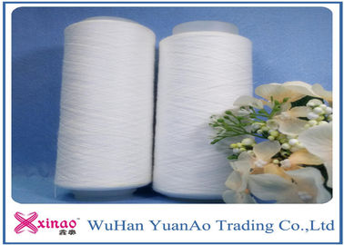 China El blanco el 100% del blanqueo hizo girar el hilado hecho girar poliéster para los hilos de coser de la ropa proveedor