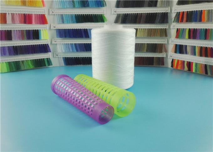 Eco - 100% hilados hechos girar poliéster 20S/3 crudos amistosos del blanco para el hilo de coser
